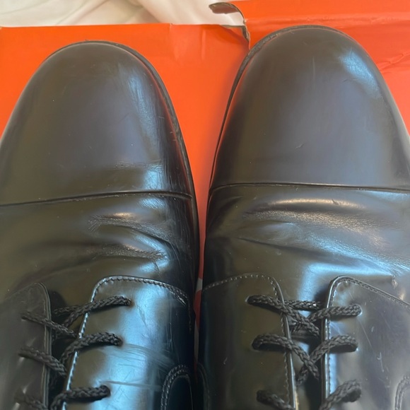 Men’s Bostonian leather dress shoes in black. Size 12 M. Very good condition.
